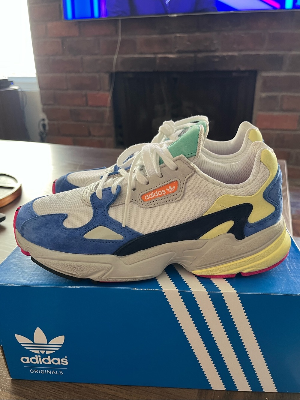 Adidas Falcon Sneaker - Kylie Jenner Collab - Future White - sz 8 - Rare